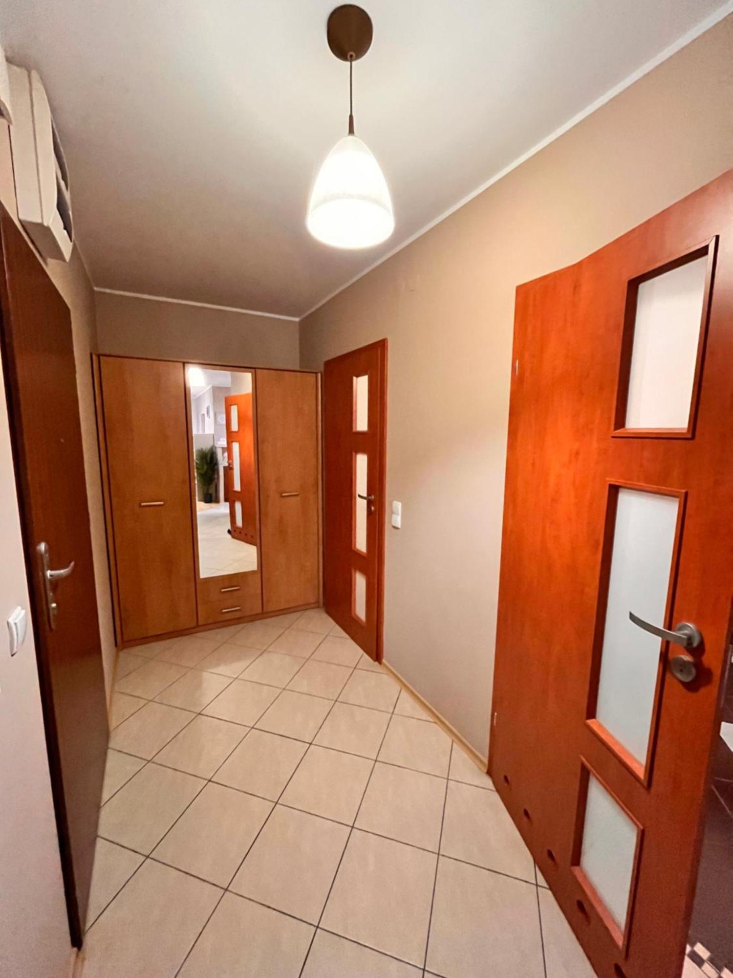 Apartament Roentgena 16 Przy Centrum Onkologii I Klinice Novum وارسو المظهر الخارجي الصورة